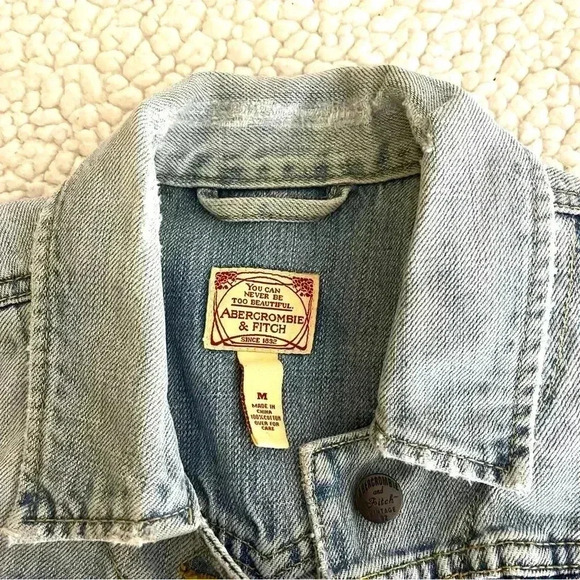 Abercrombie Fitch Distress Faded Cowgirl Western Button Denim Jean Jacket Size M - Picture 11 of 14